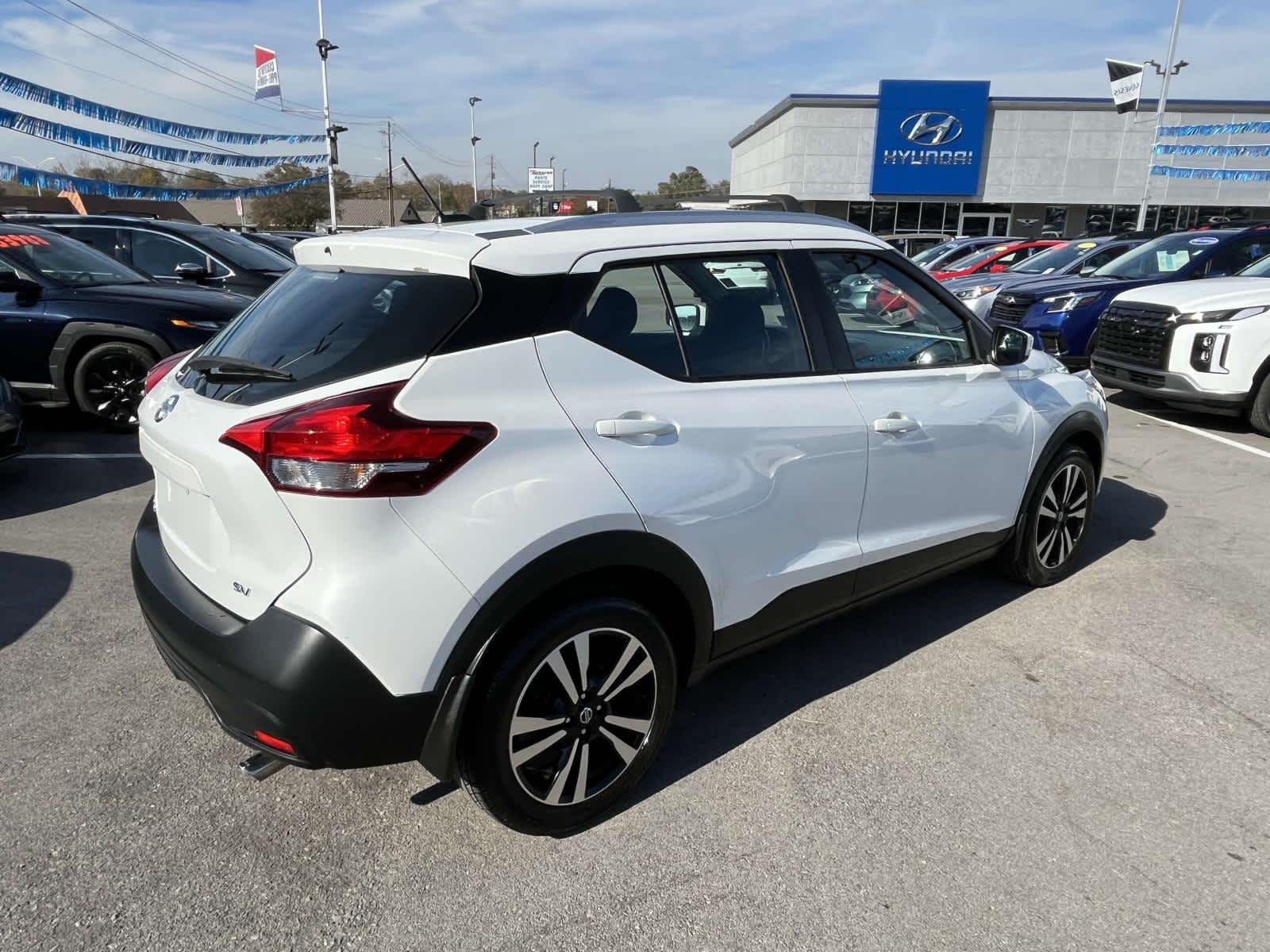 2019 Nissan Kicks SV 8