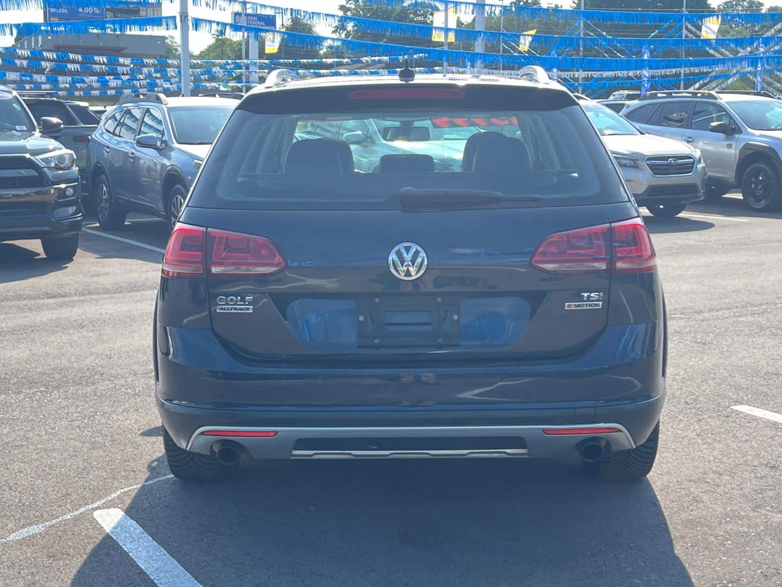 2017 Volkswagen Golf Alltrack SEL 11