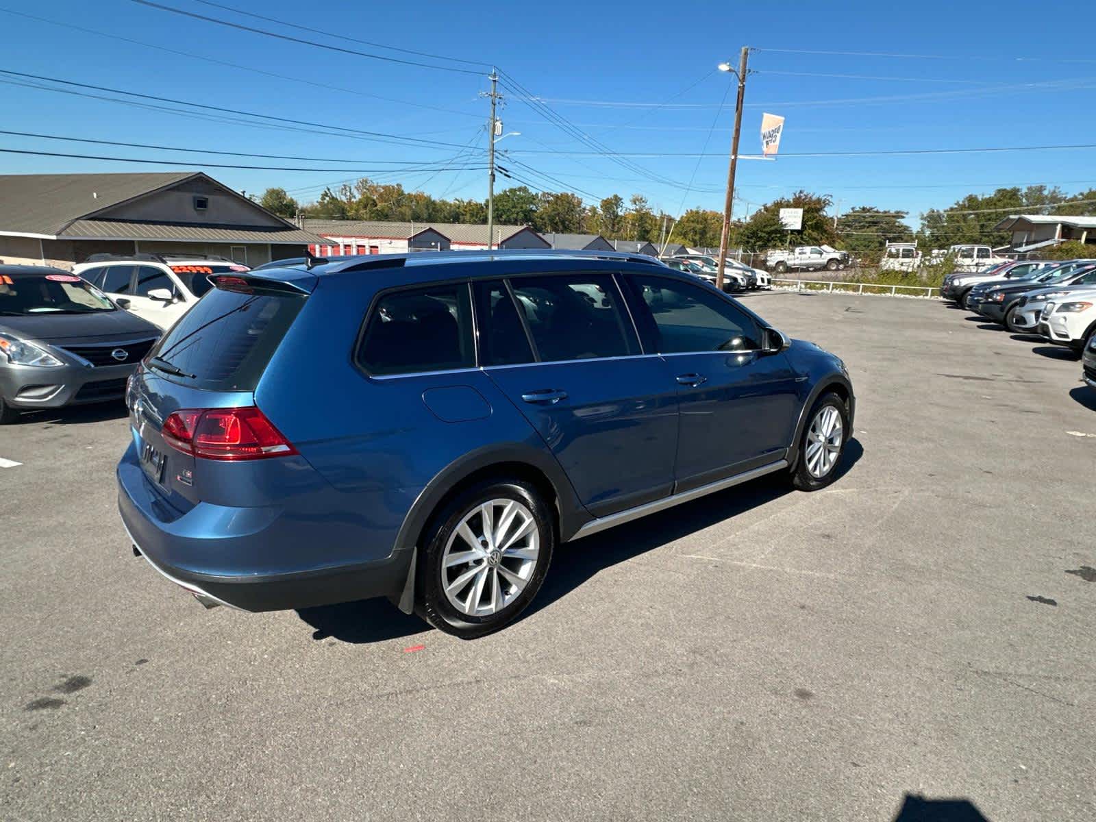 2017 Volkswagen Golf Alltrack S 8