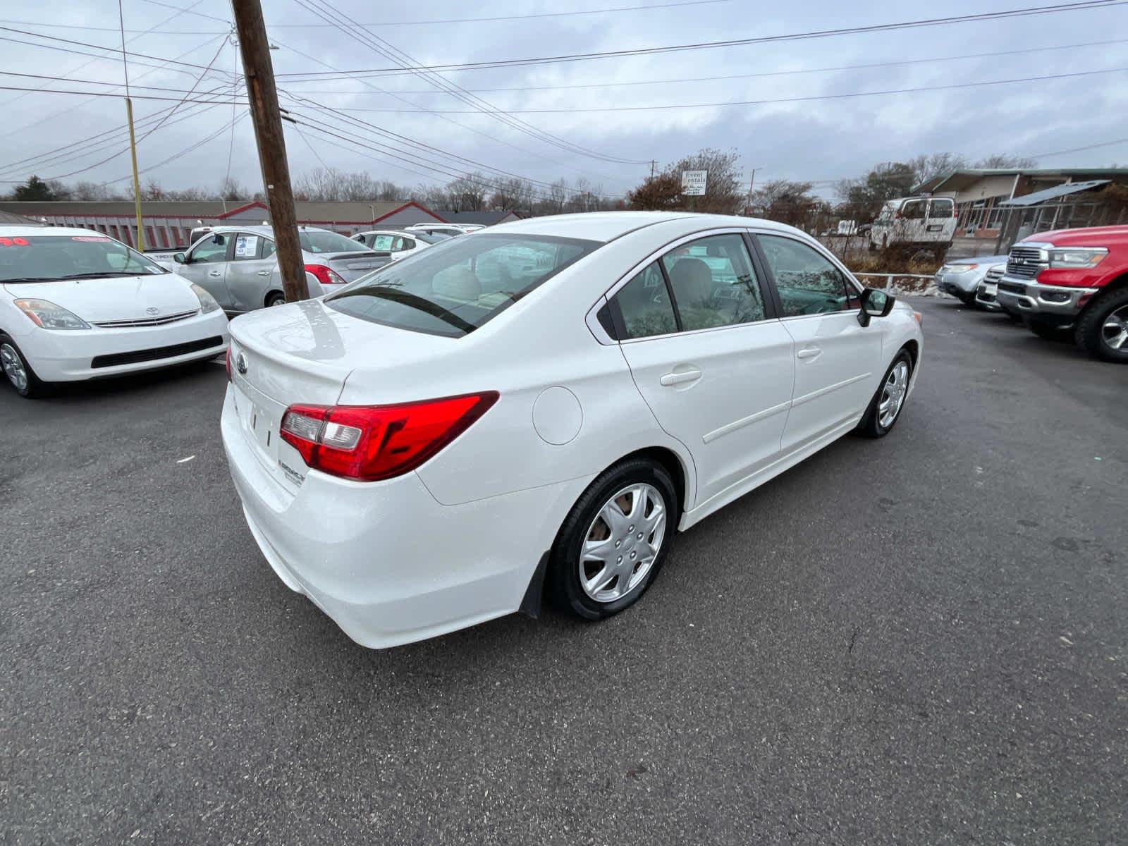 2015 Subaru Legacy 2.5i 8