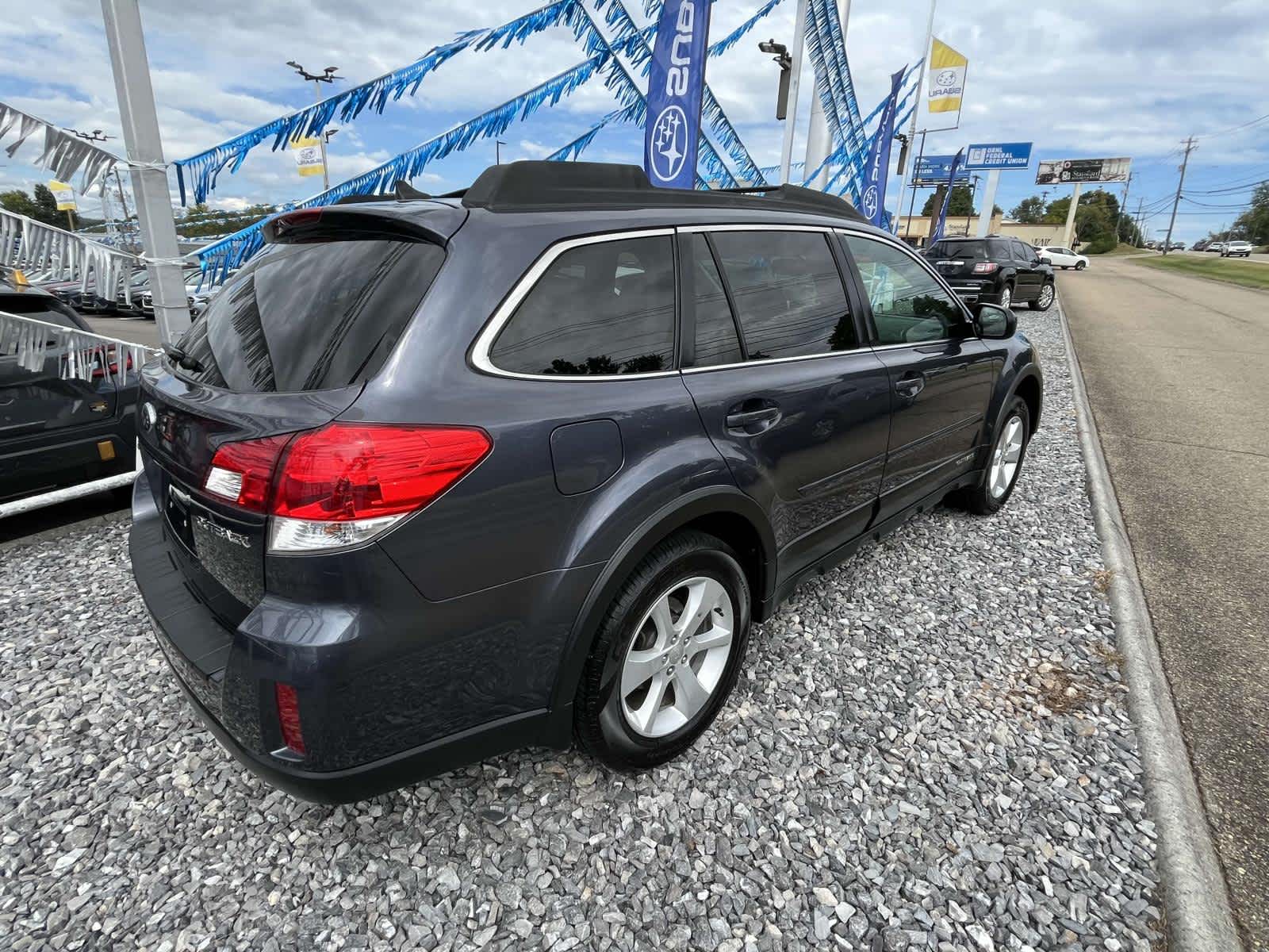 2014 Subaru Outback 2.5i Premium 8