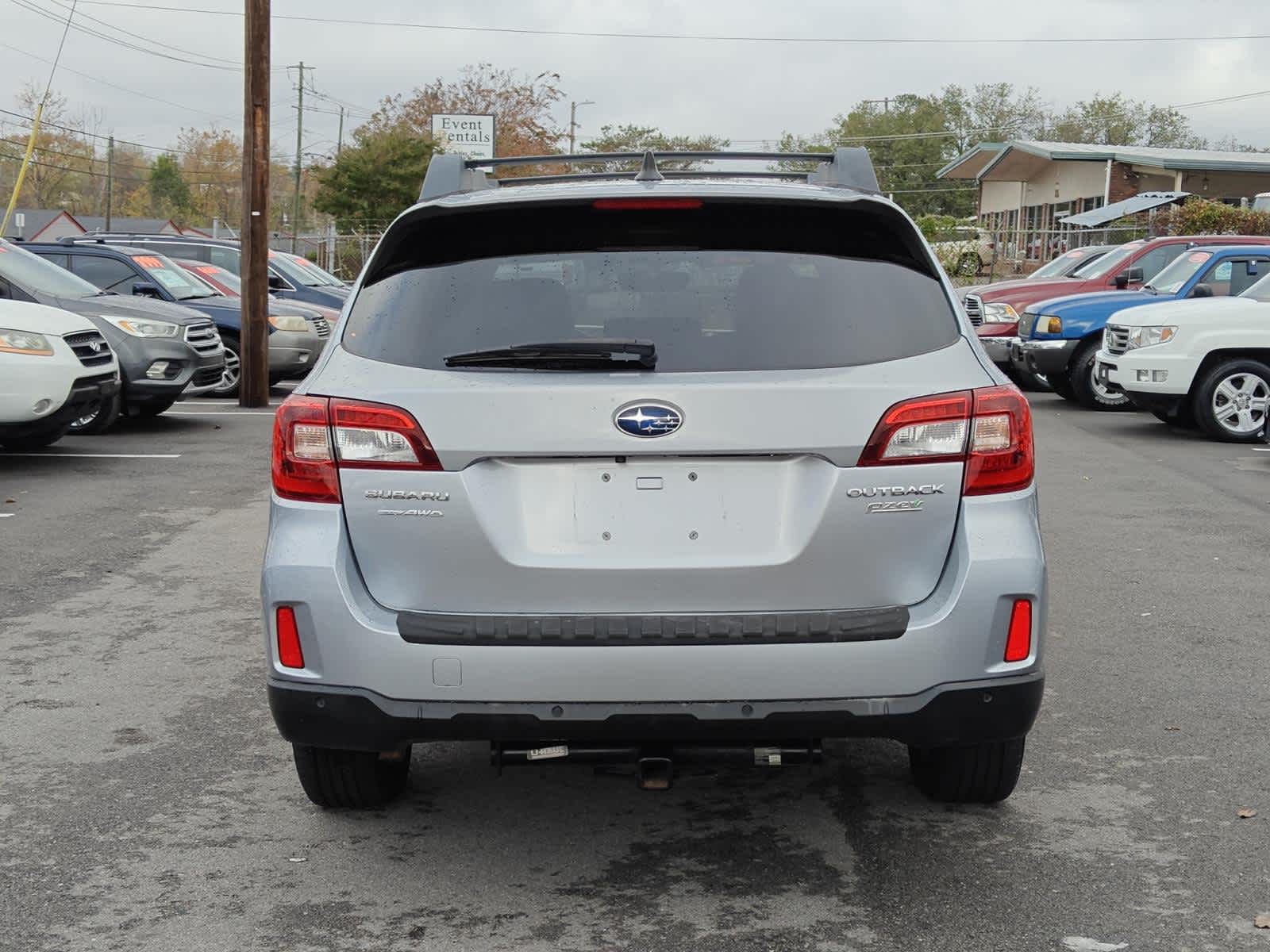 2017 Subaru Outback Limited 11