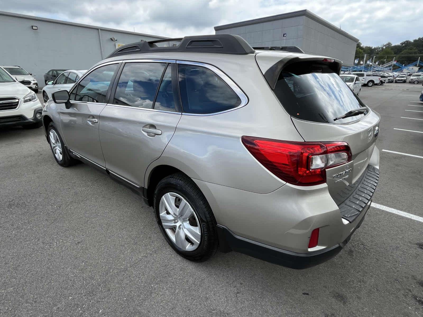 2015 Subaru Outback 2.5i 6