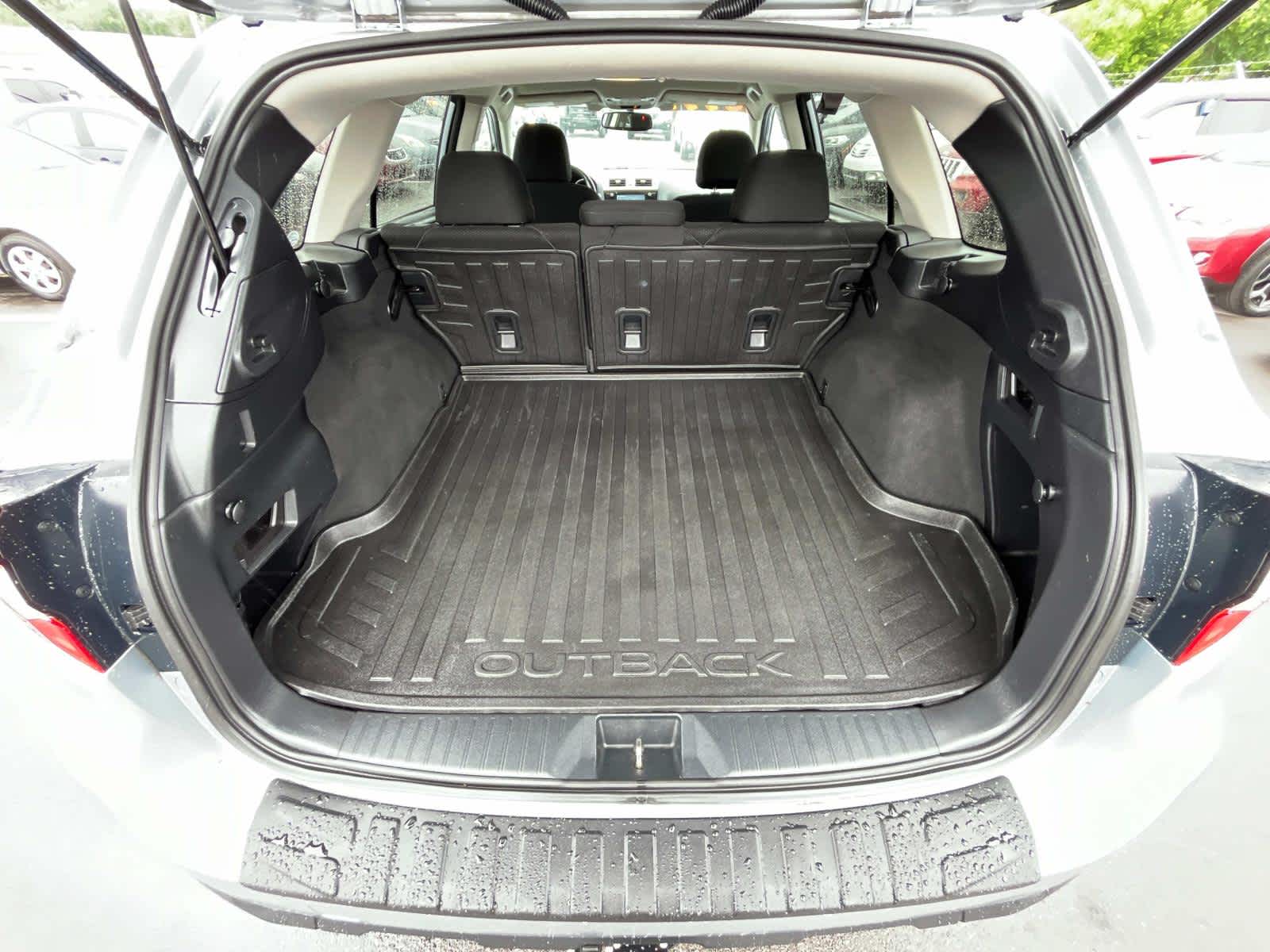 2015 Subaru Outback 2.5i Premium 27