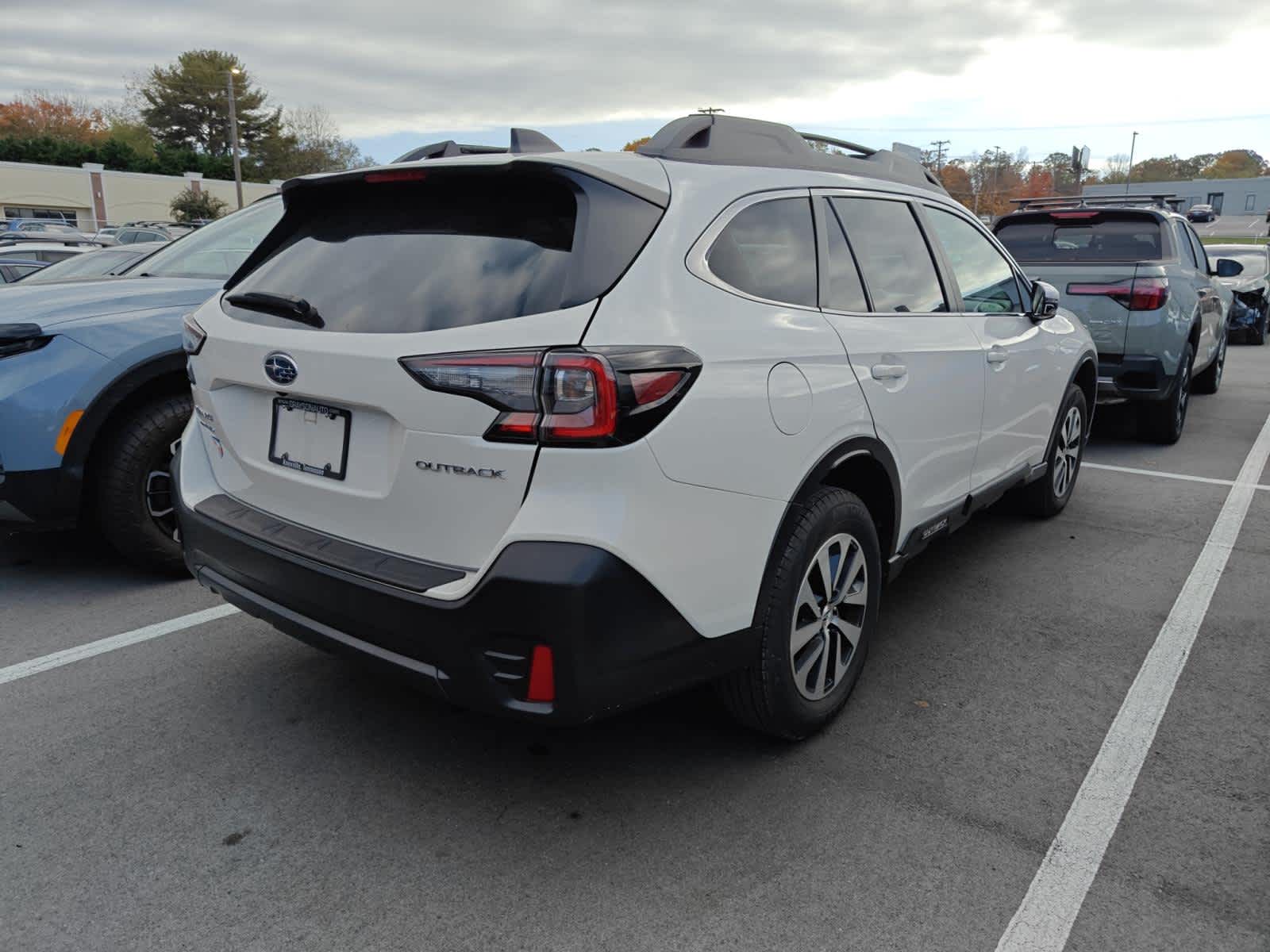 2022 Subaru Outback Premium 3