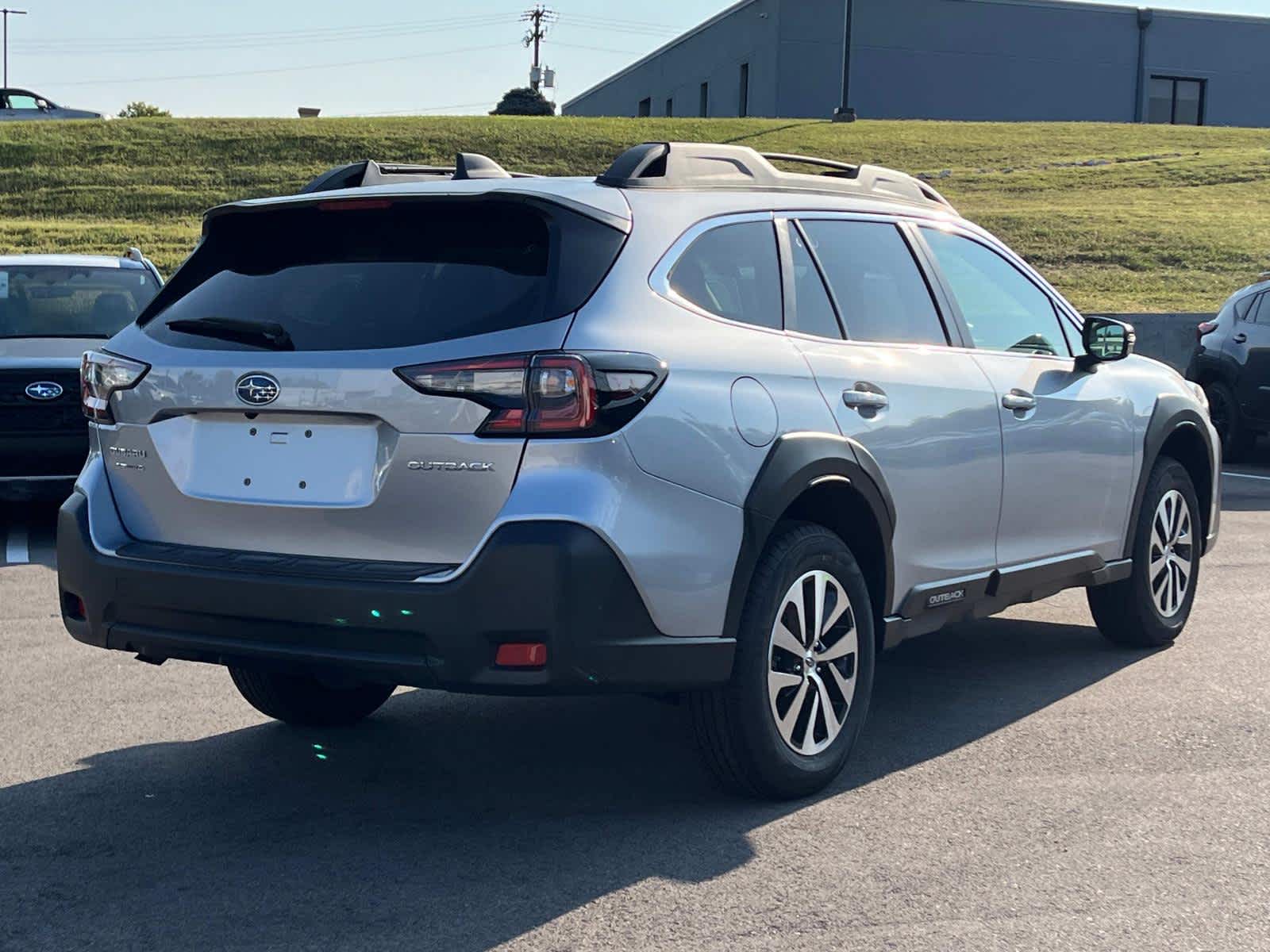 2025 Subaru Outback Premium 6