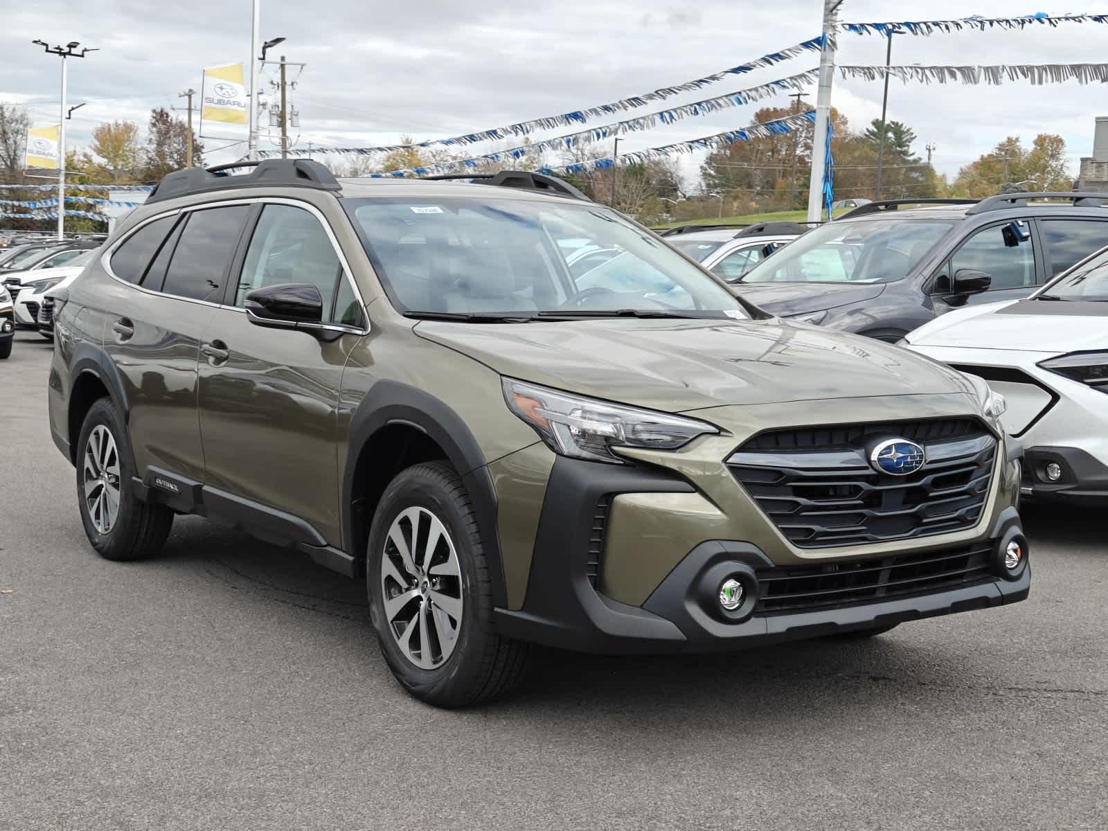 2025 Subaru Outback Premium 2