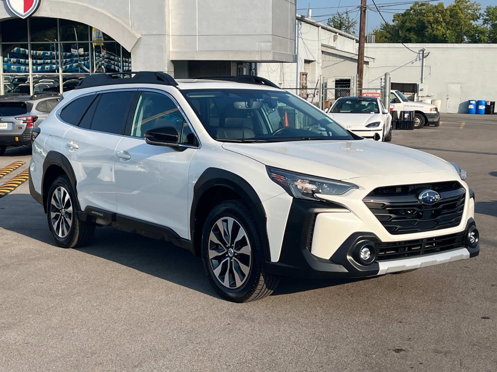 2023 Subaru Outback Limited XT 2