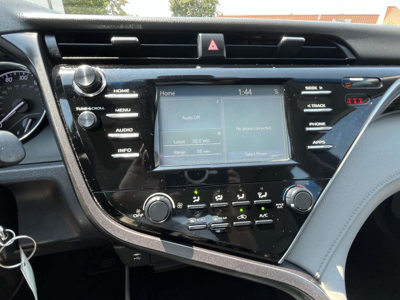 2018 Toyota Camry LE 14