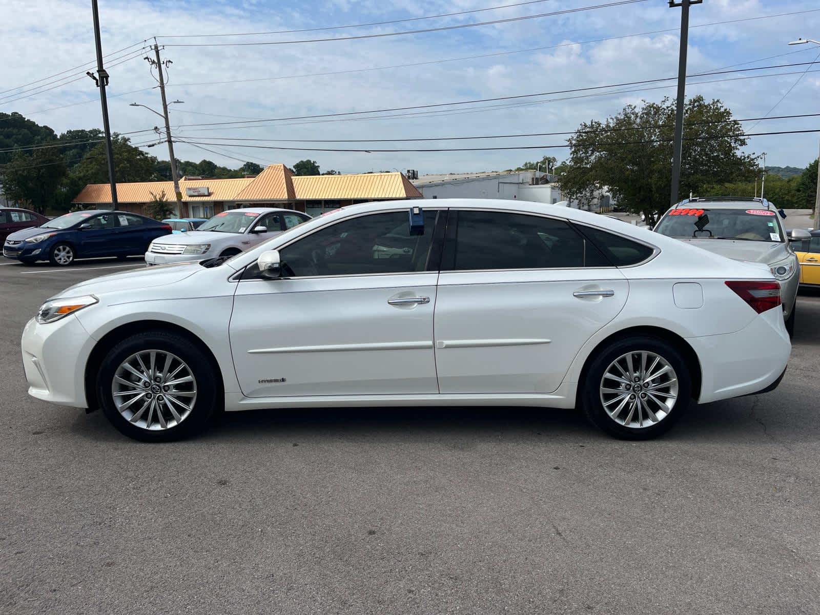 2017 Toyota Avalon Hybrid Limited 7