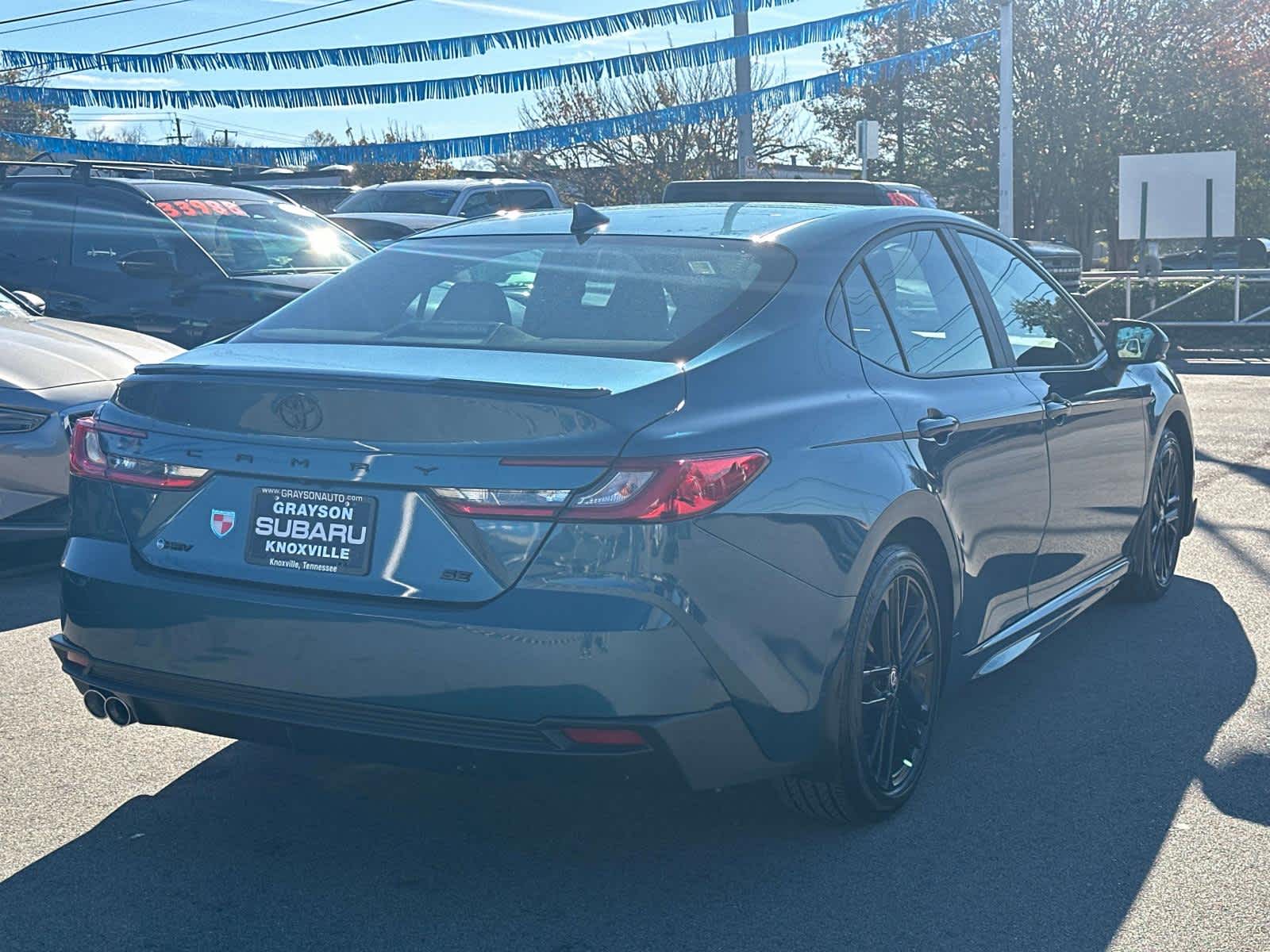 2025 Toyota Camry SE 8