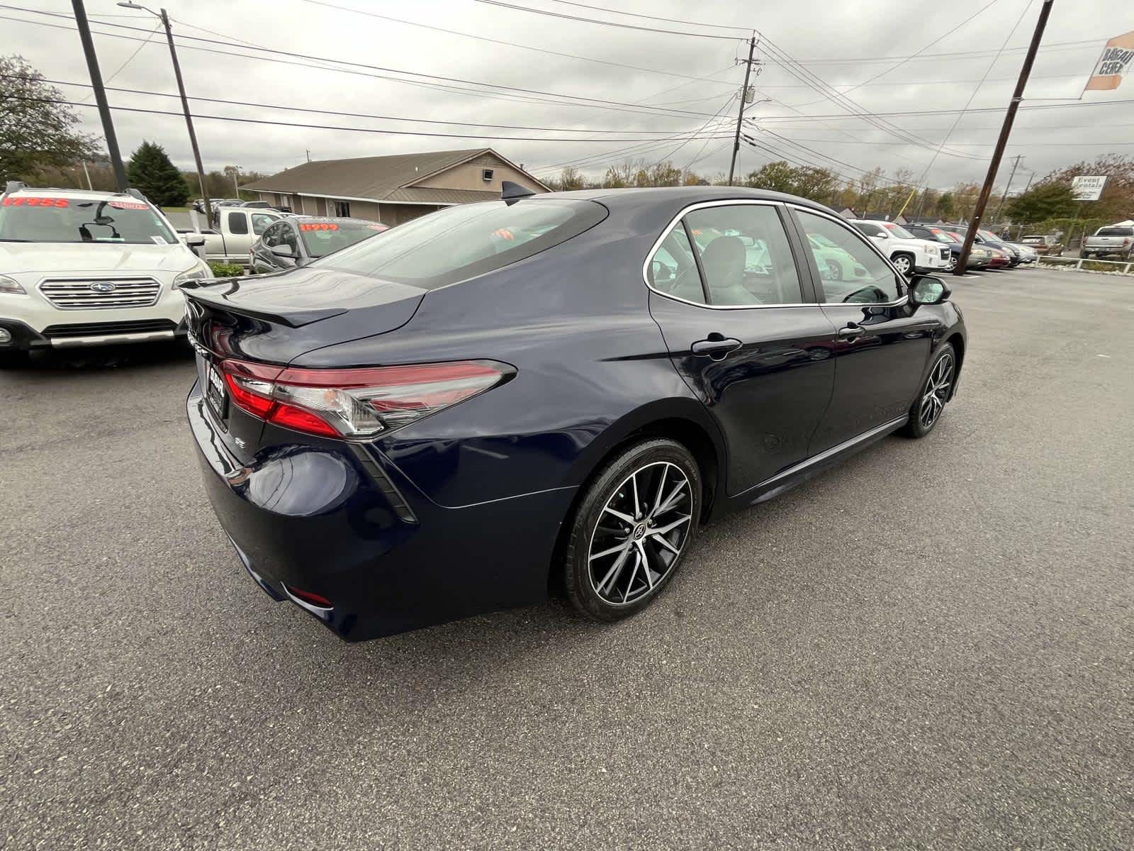 2021 Toyota Camry SE 8