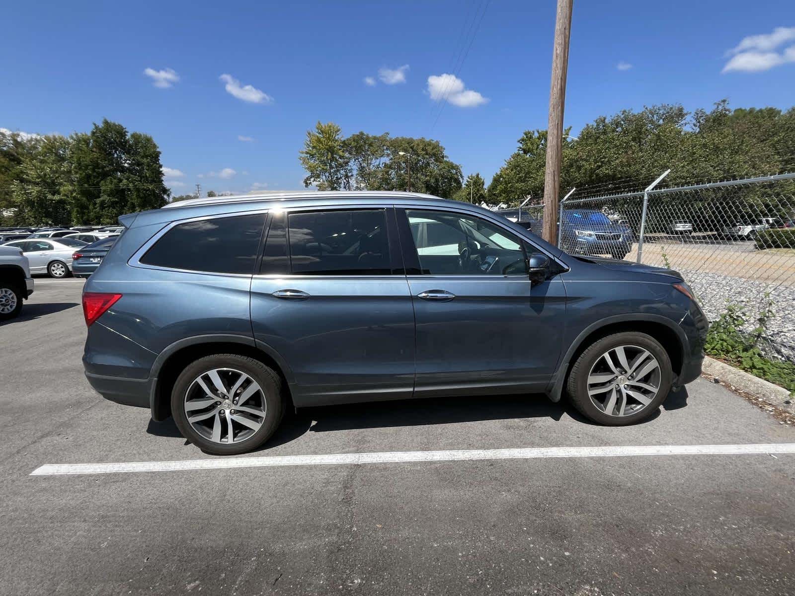 2017 Honda Pilot Touring 2