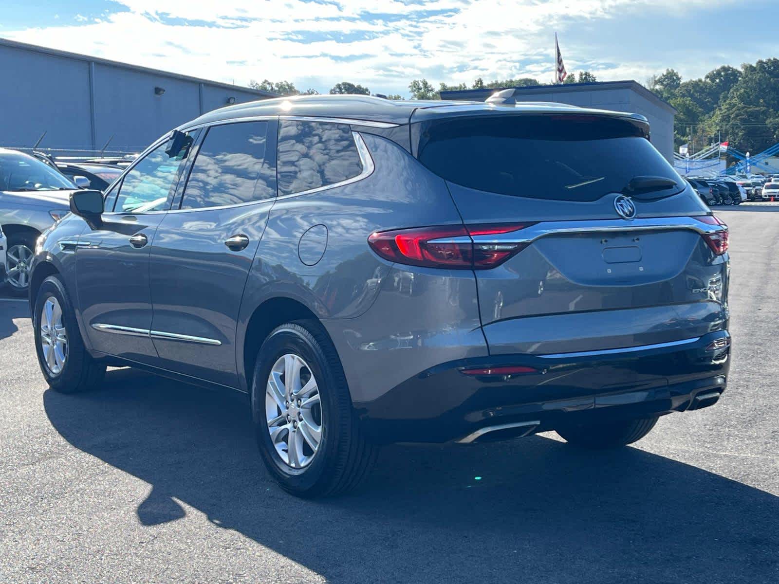 2019 Buick Enclave Essence 8