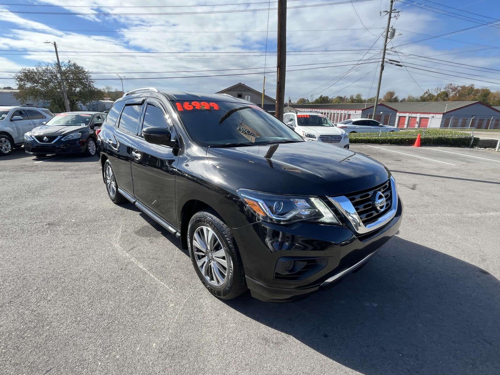 2020 Nissan Pathfinder S 2