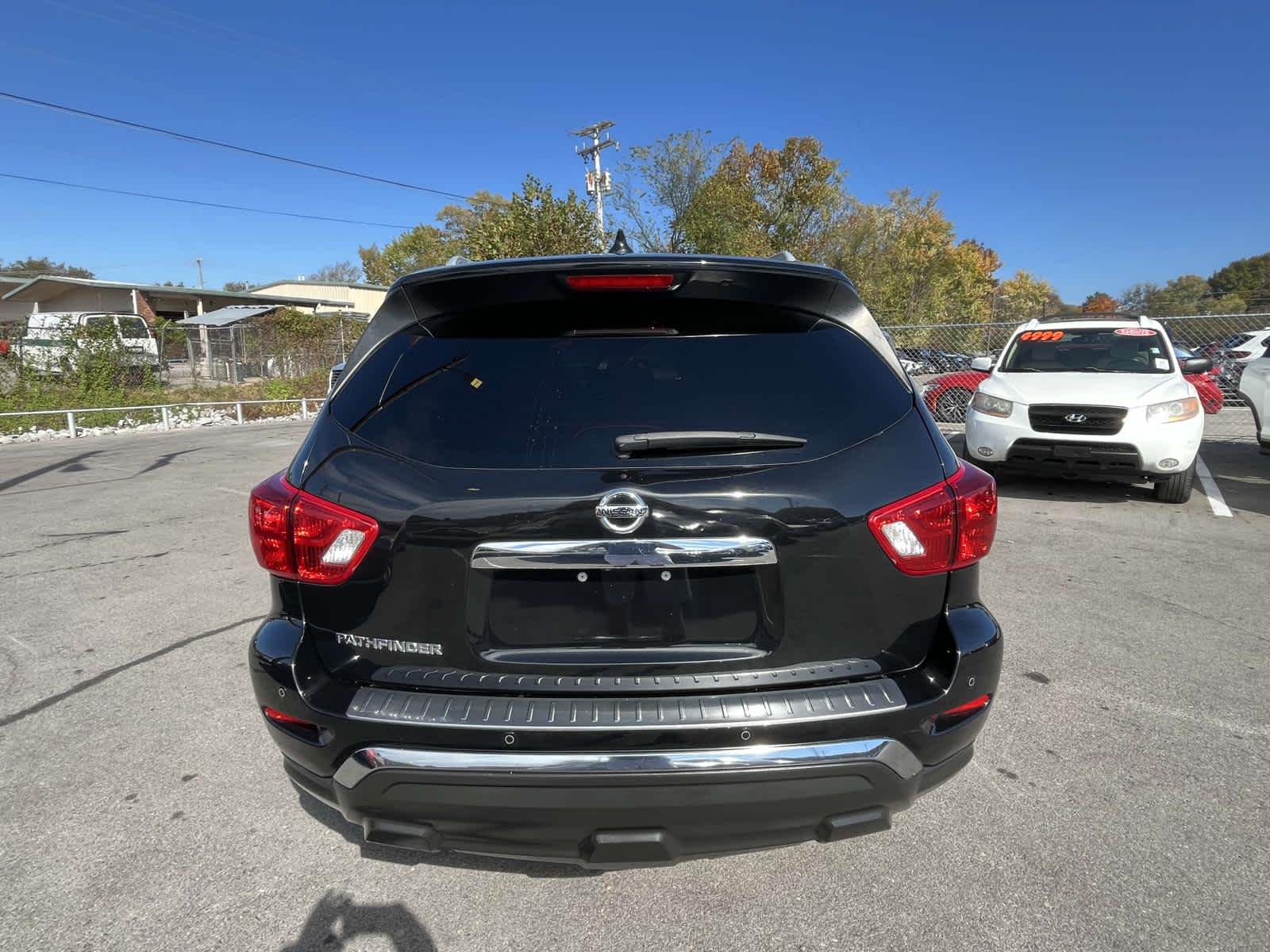 2020 Nissan Pathfinder S 7