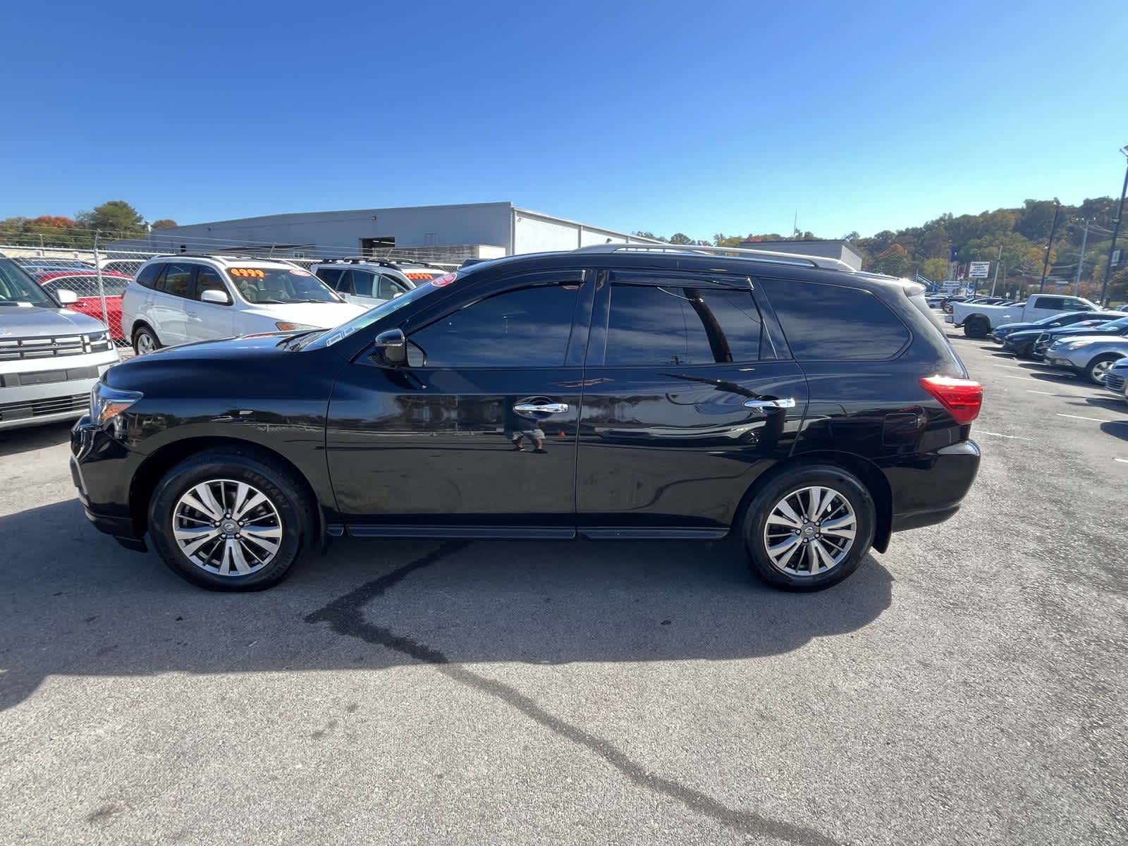 2020 Nissan Pathfinder S 5