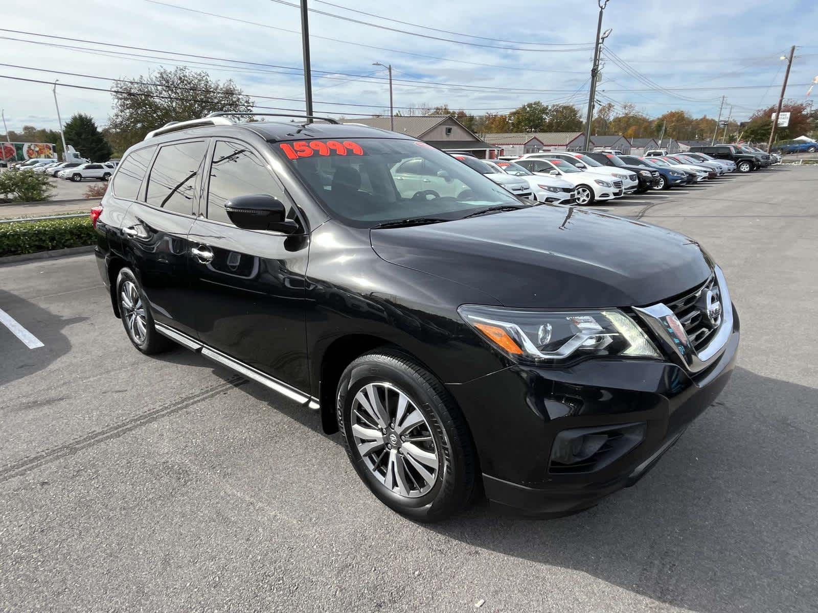 2019 Nissan Pathfinder S 2