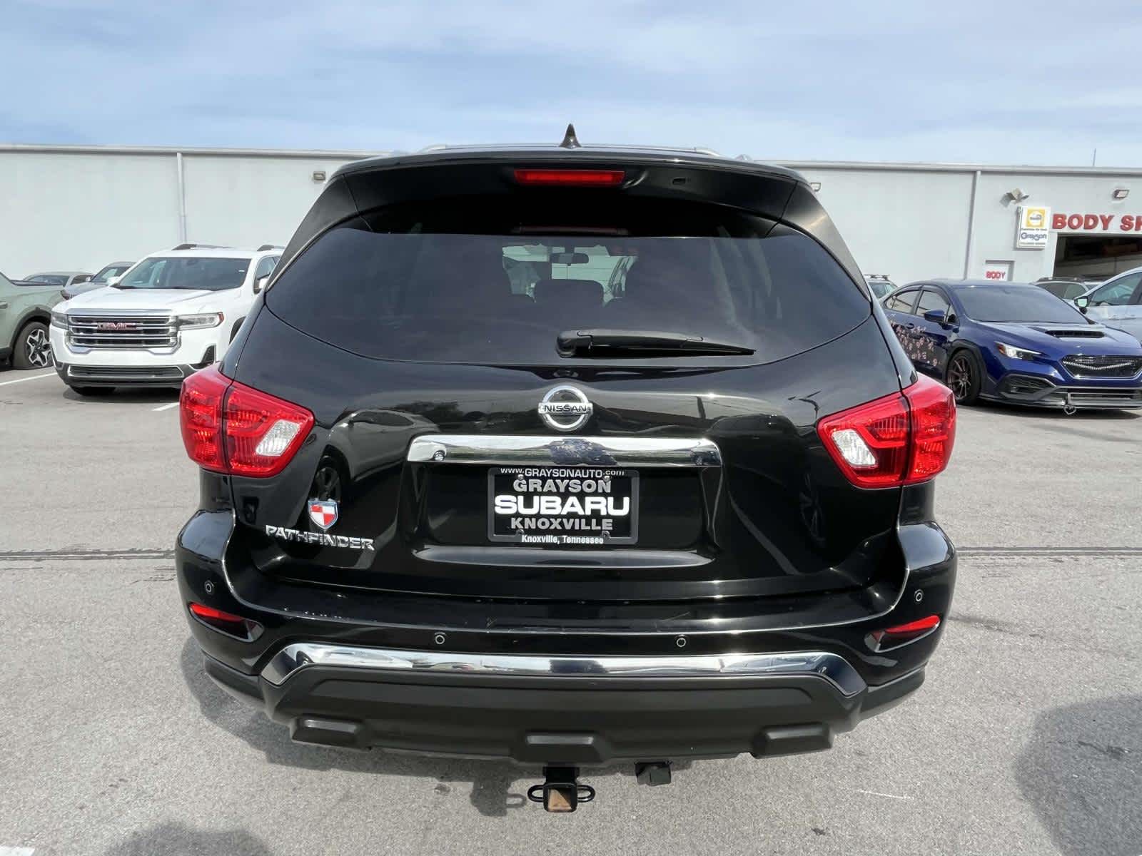 2019 Nissan Pathfinder S 7