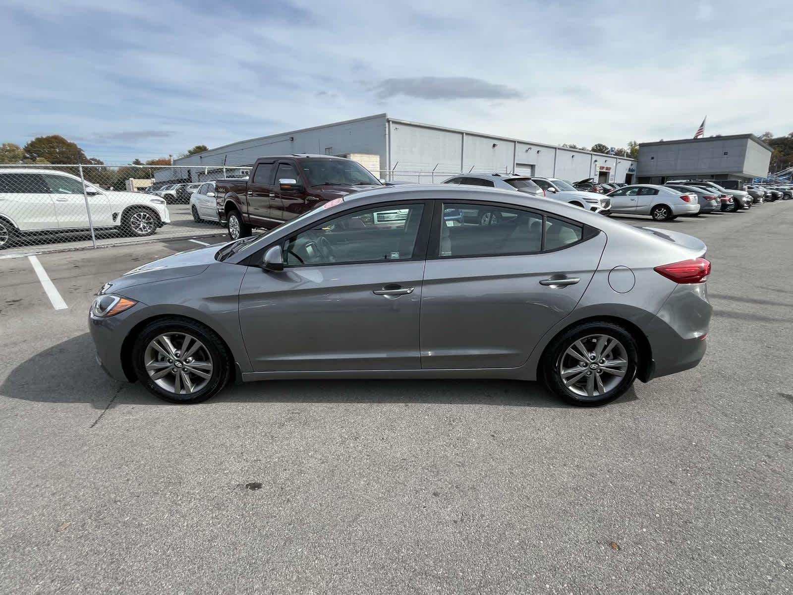 2018 Hyundai Elantra SEL 5