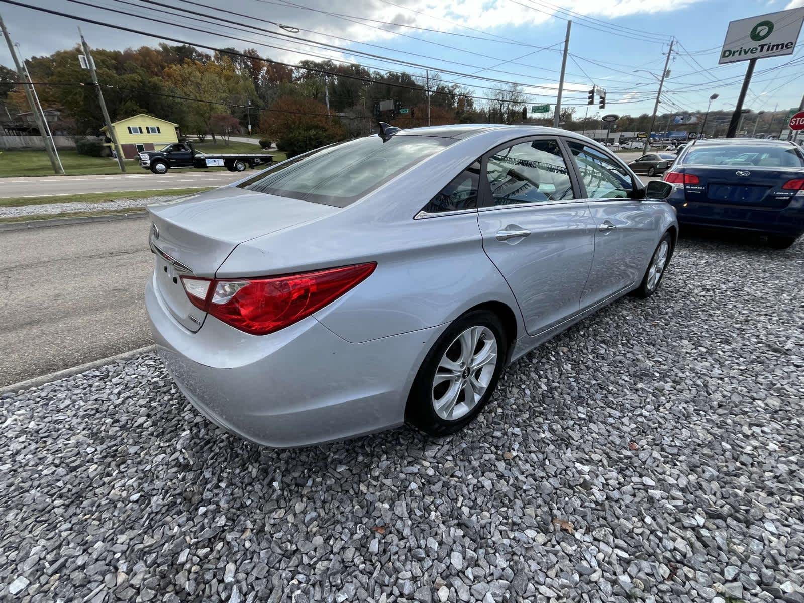 2012 Hyundai Sonata 2.4L Limited 8