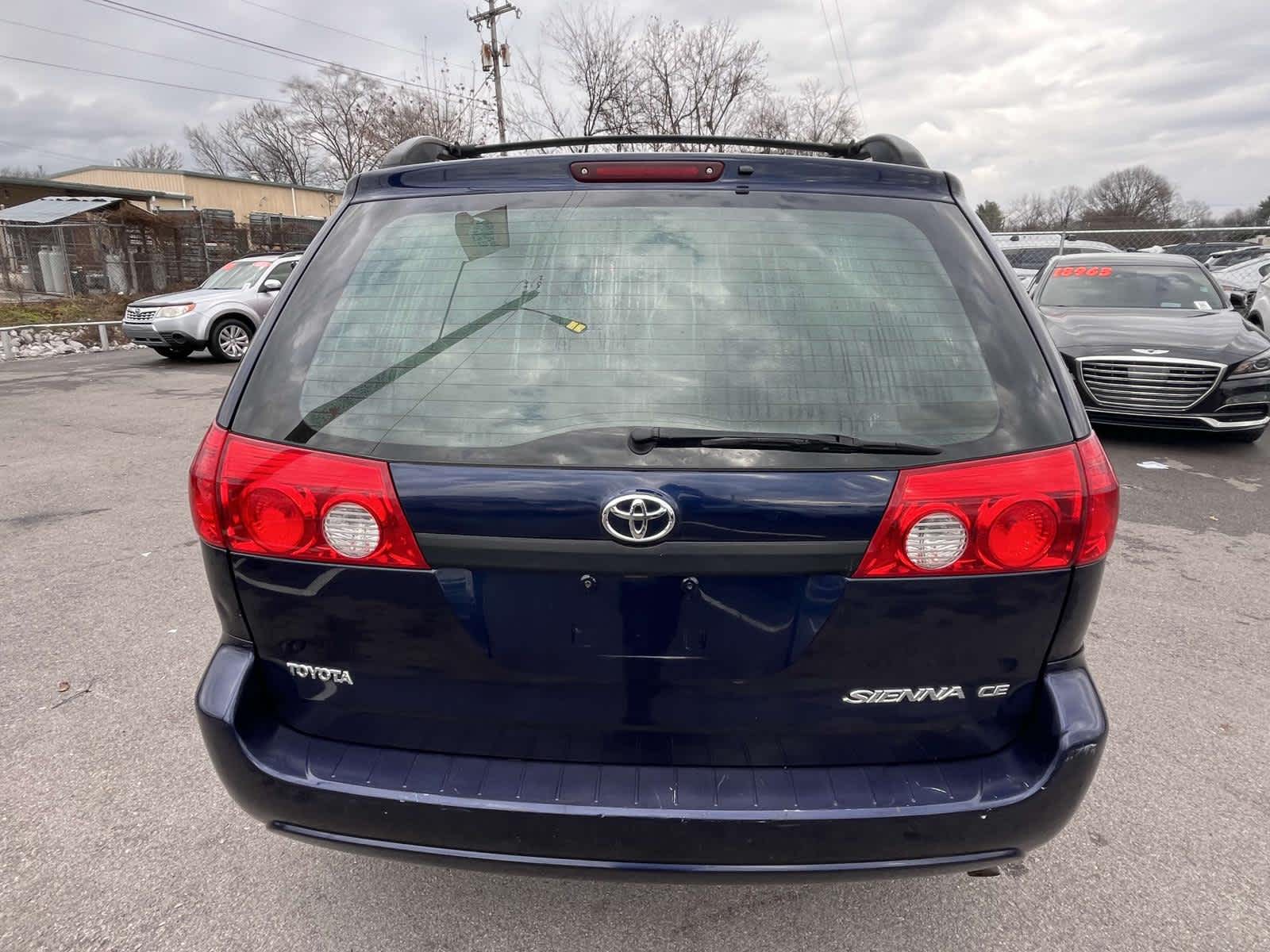 2006 Toyota Sienna CE 7