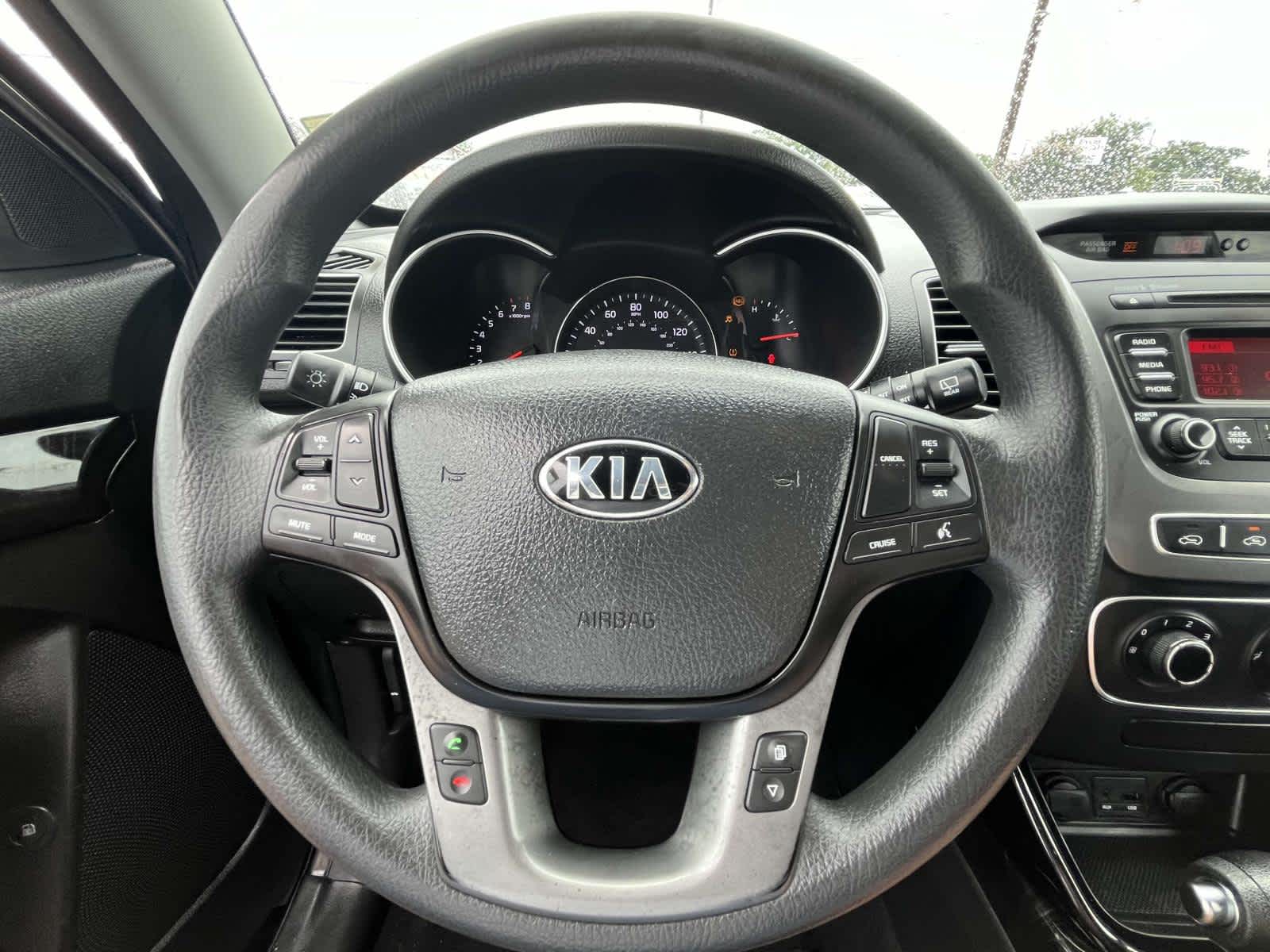 2014 Kia Sorento LX 22