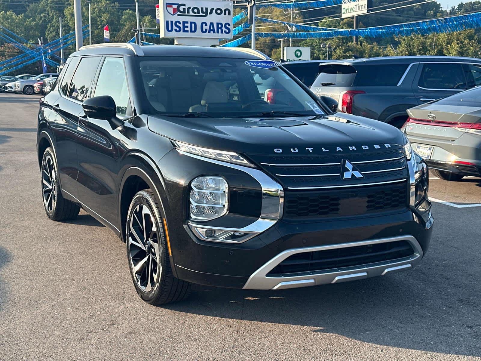 2022 Mitsubishi Outlander SEL 2