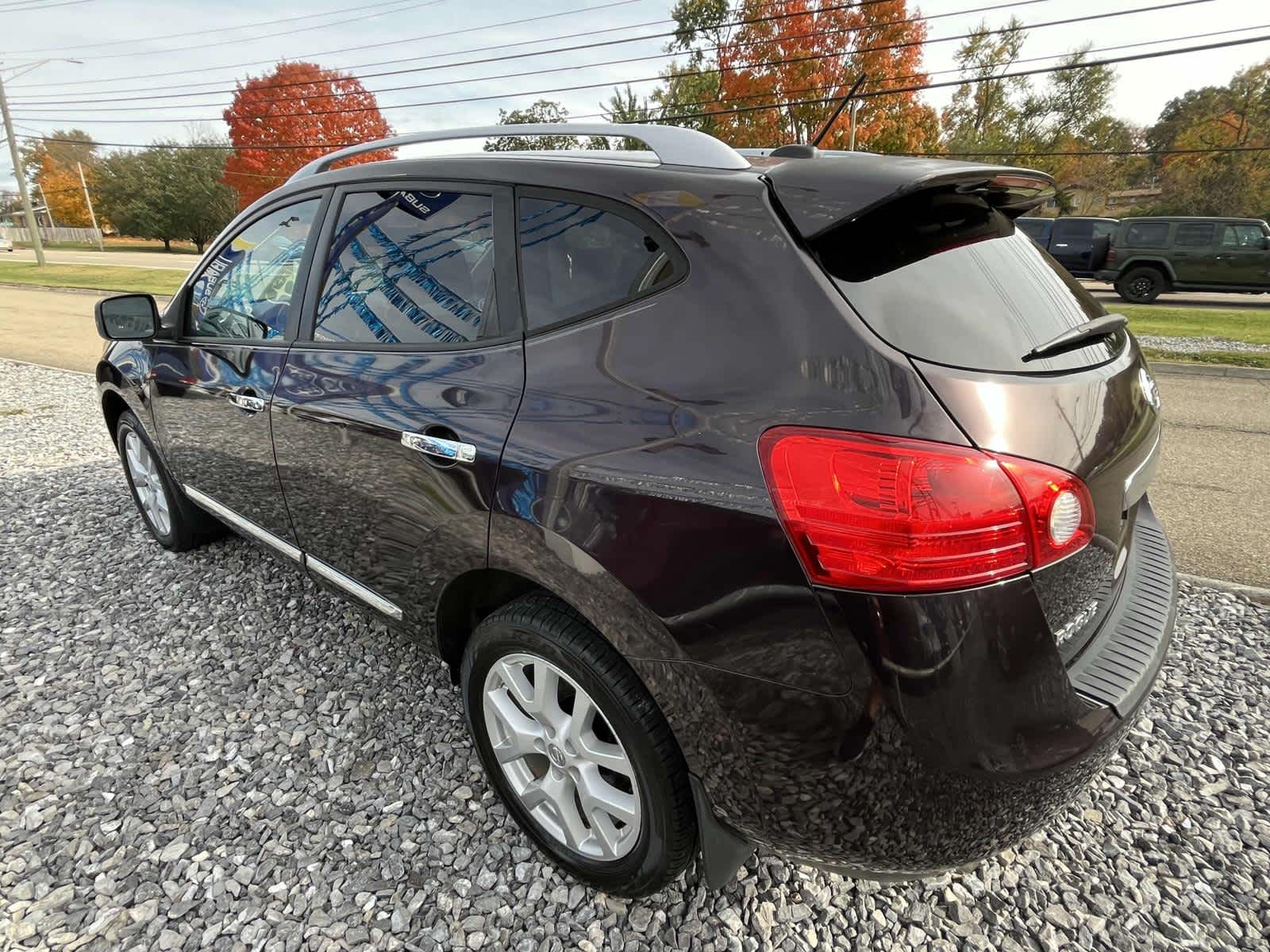 2011 Nissan Rogue SV 6