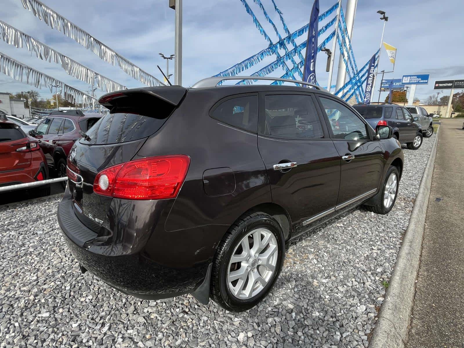 2011 Nissan Rogue SV 8