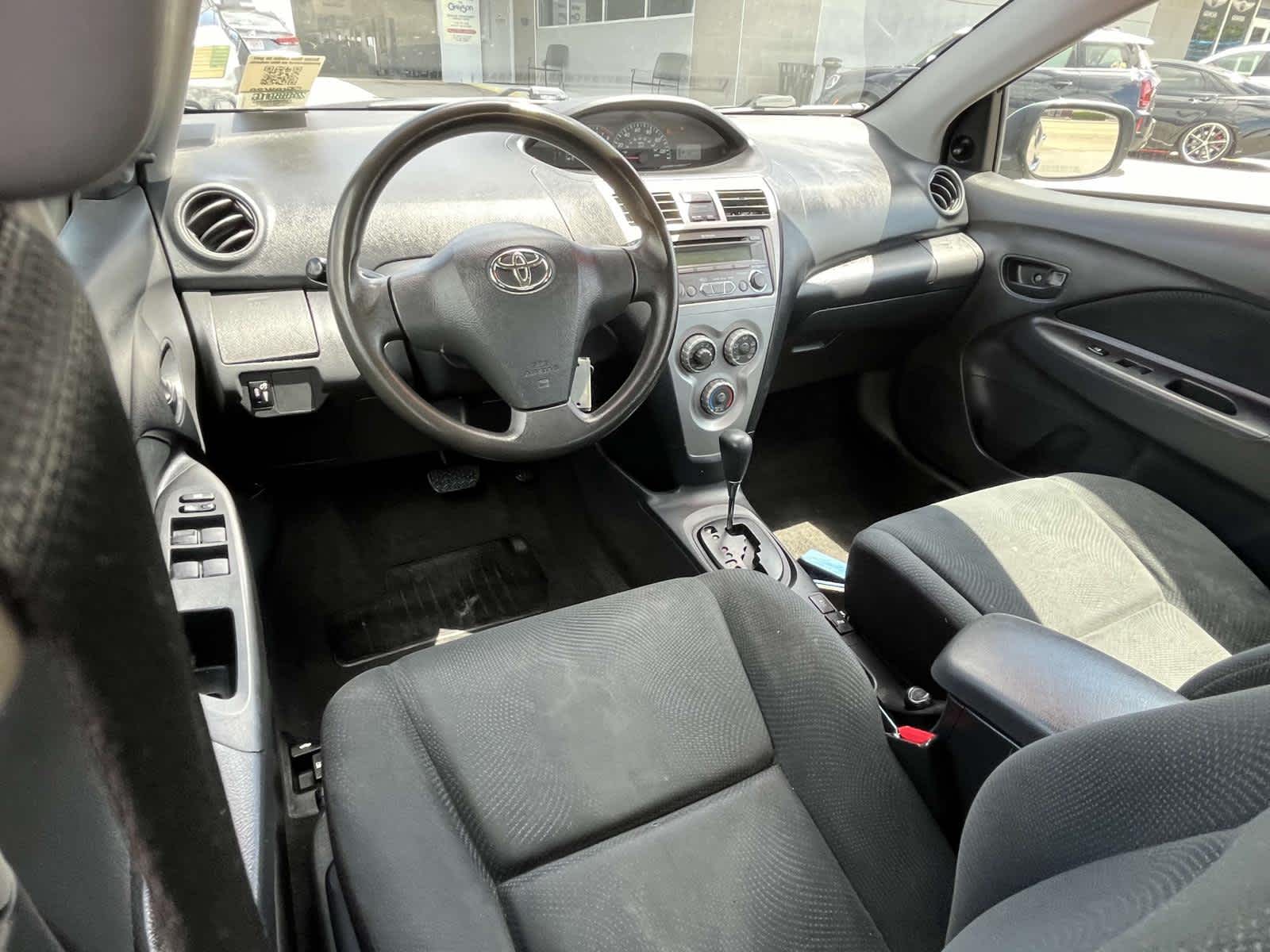 2012 Toyota Yaris  12