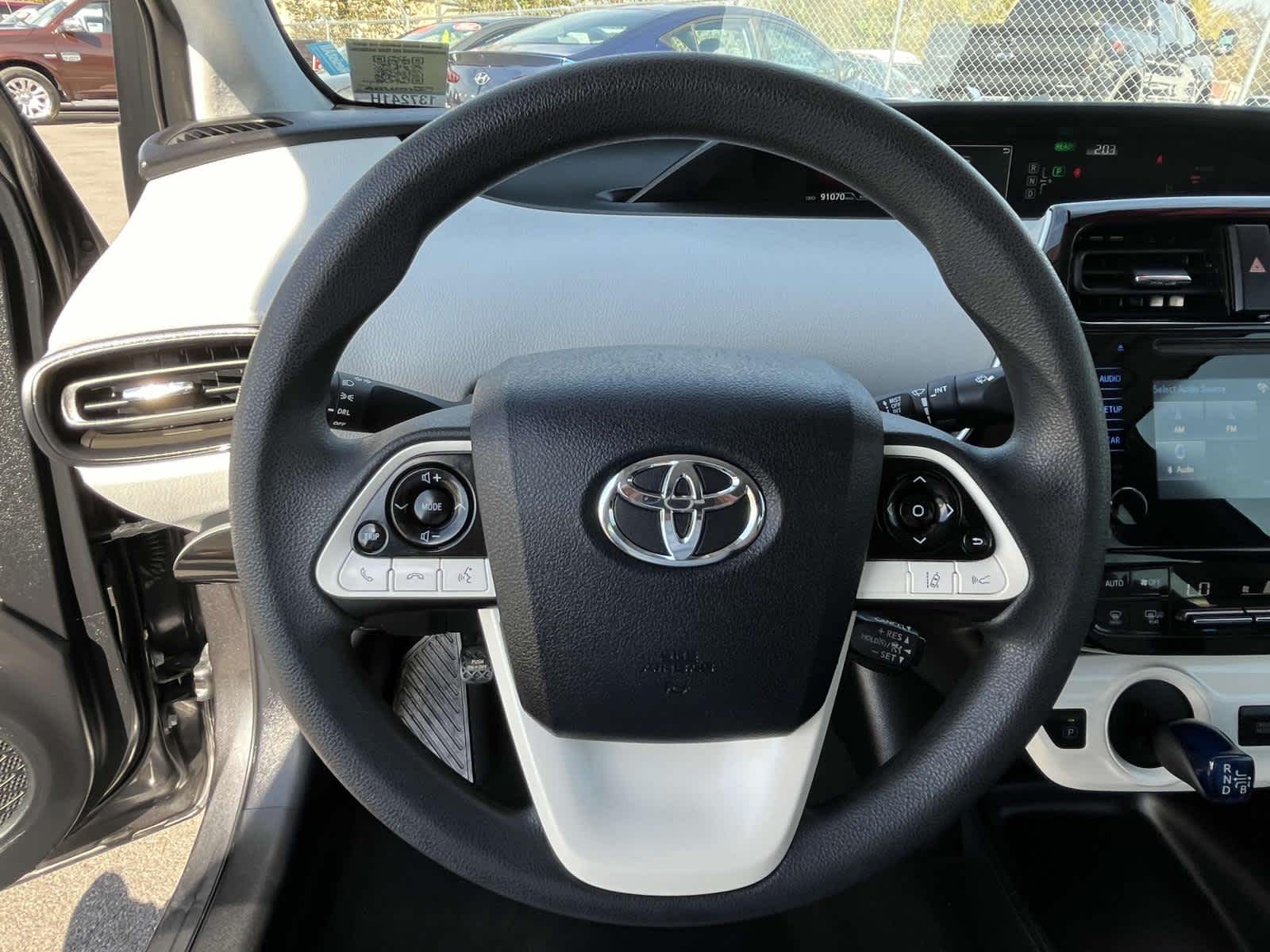 2018 Toyota Prius One 22