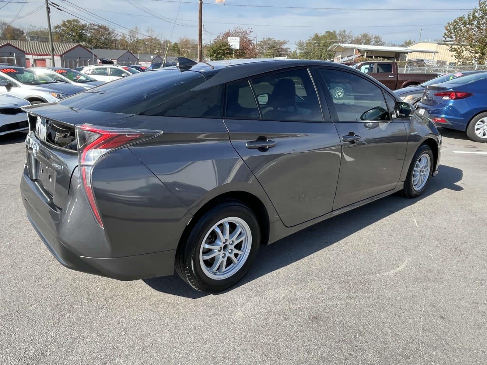 2018 Toyota Prius One 8