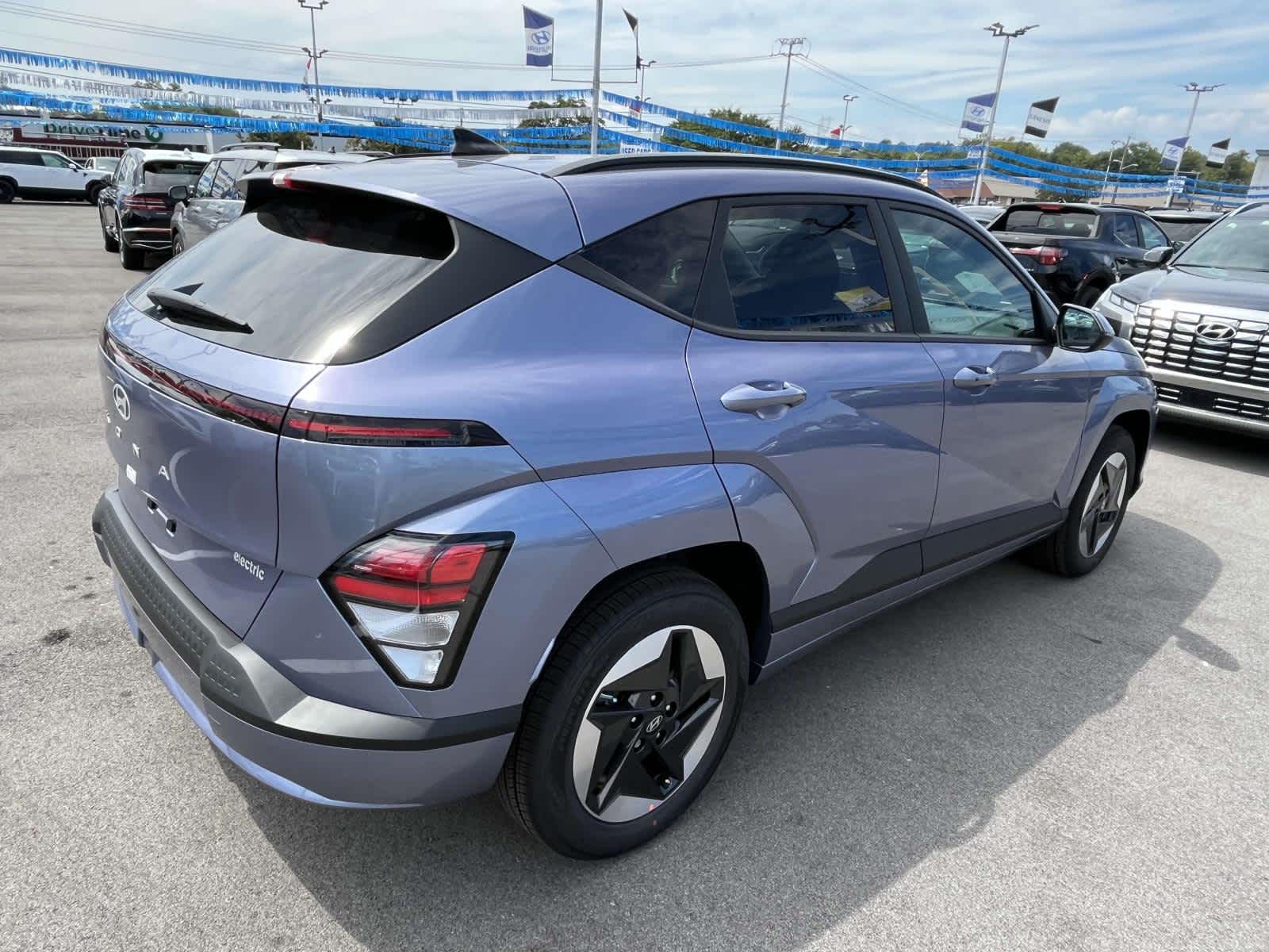 2025 Hyundai Kona Electric SEL 8