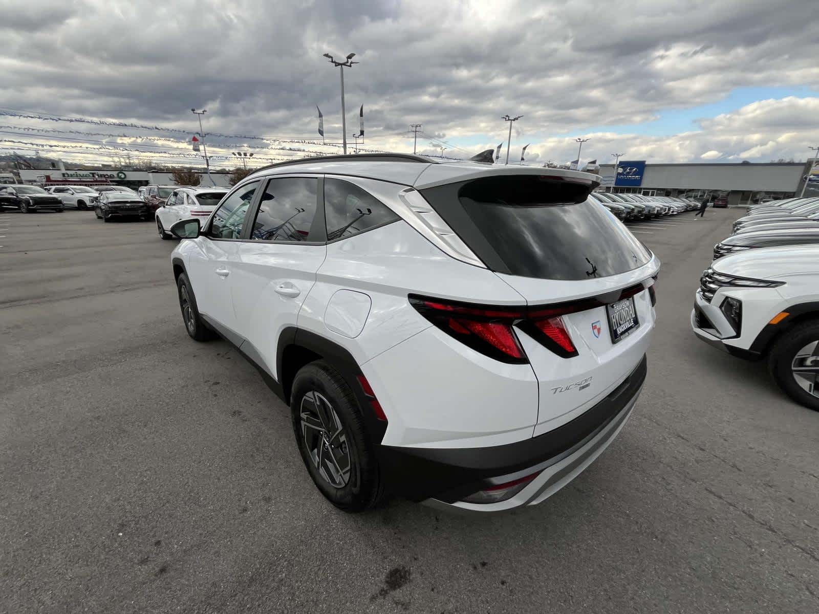 2025 Hyundai Tucson Hybrid Blue 6