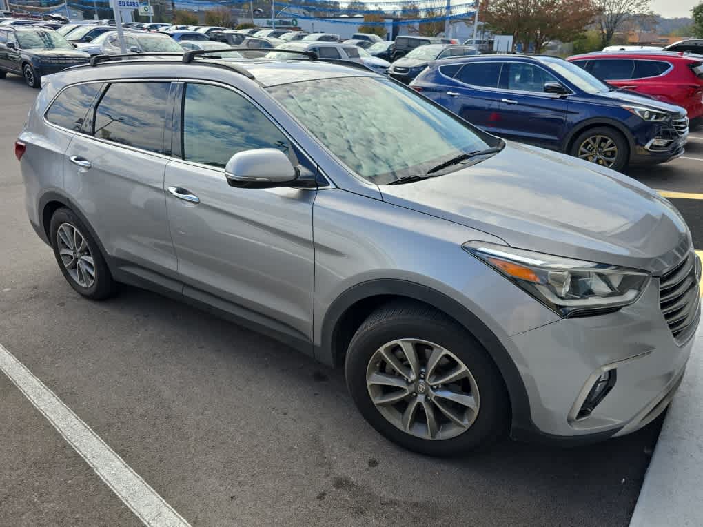 2018 Hyundai Santa Fe SE 2