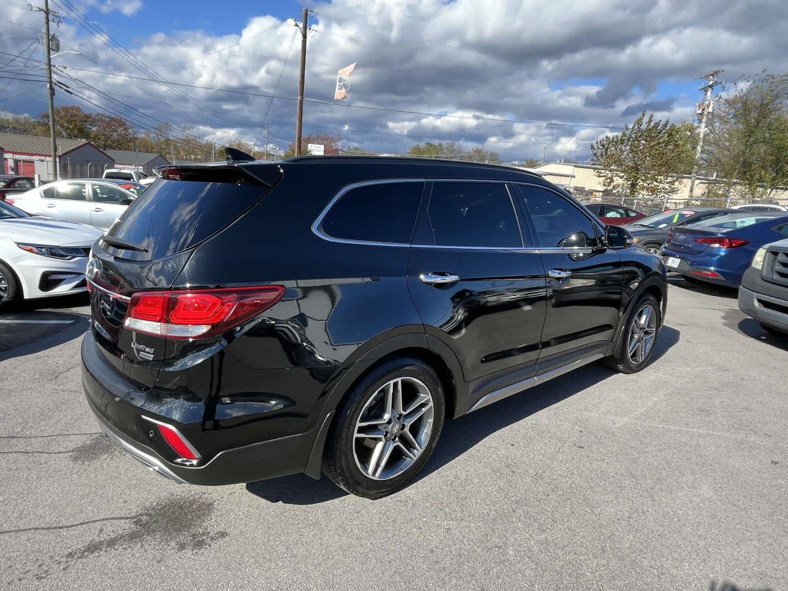 2017 Hyundai Santa Fe Limited Ultimate 8