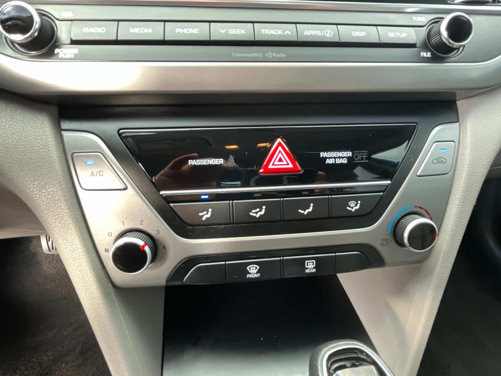 2017 Hyundai Elantra SE 16