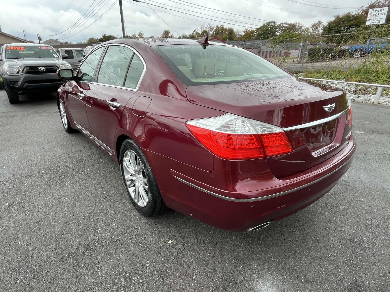 2011 Hyundai Genesis 4DR SDN V8 6