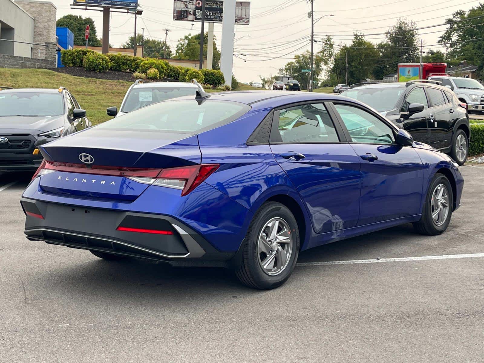 2025 Hyundai Elantra Essential 6