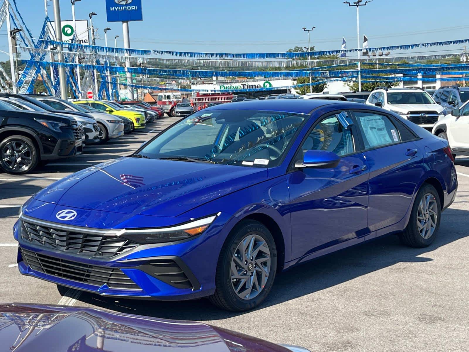 2024 Hyundai Elantra SEL 3