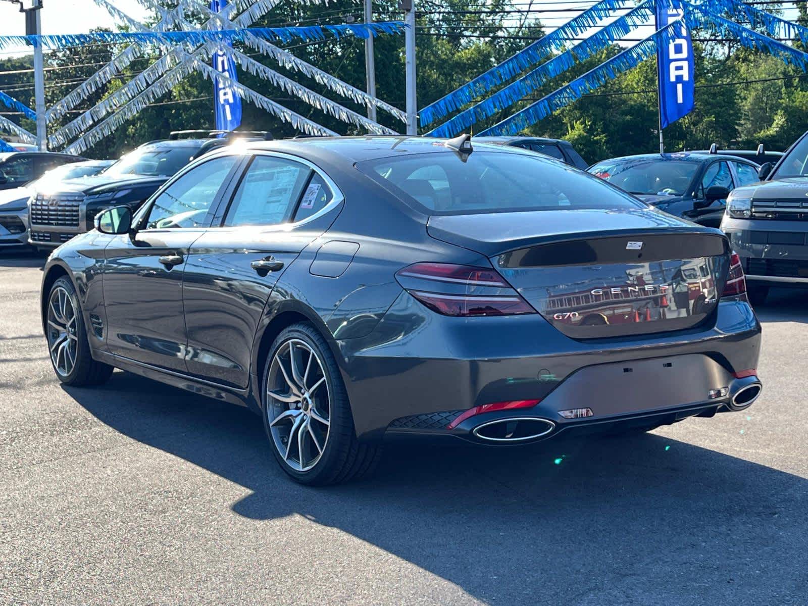 2025 Genesis G70 2.5T 5