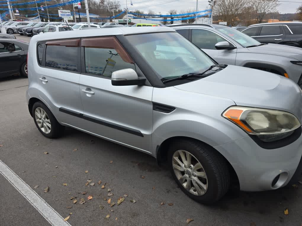 2013 Kia Soul + 2