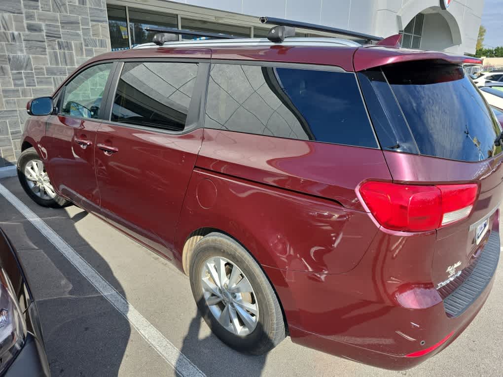 2017 Kia Sedona LX 5