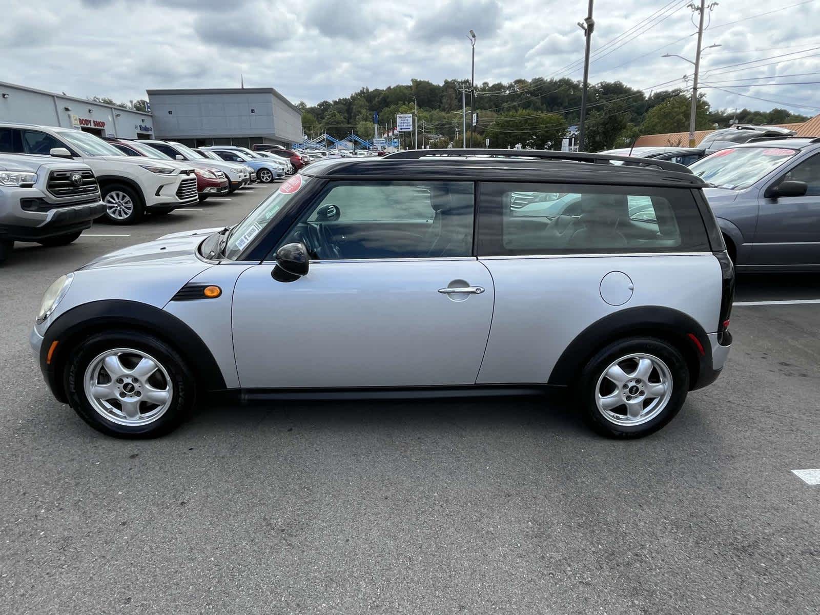 2010 MINI Cooper Clubman  5