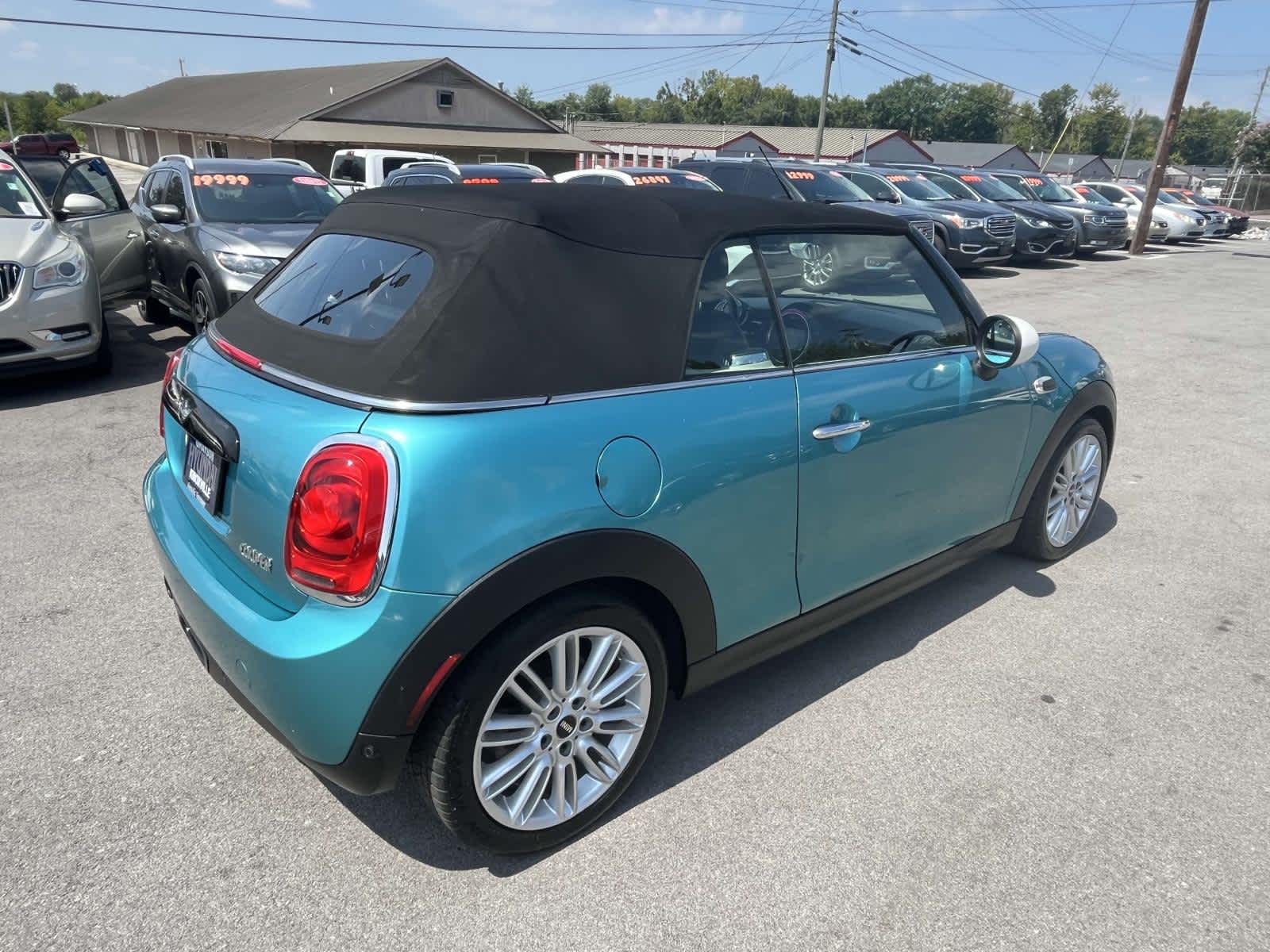 2018 MINI Convertible Cooper 8