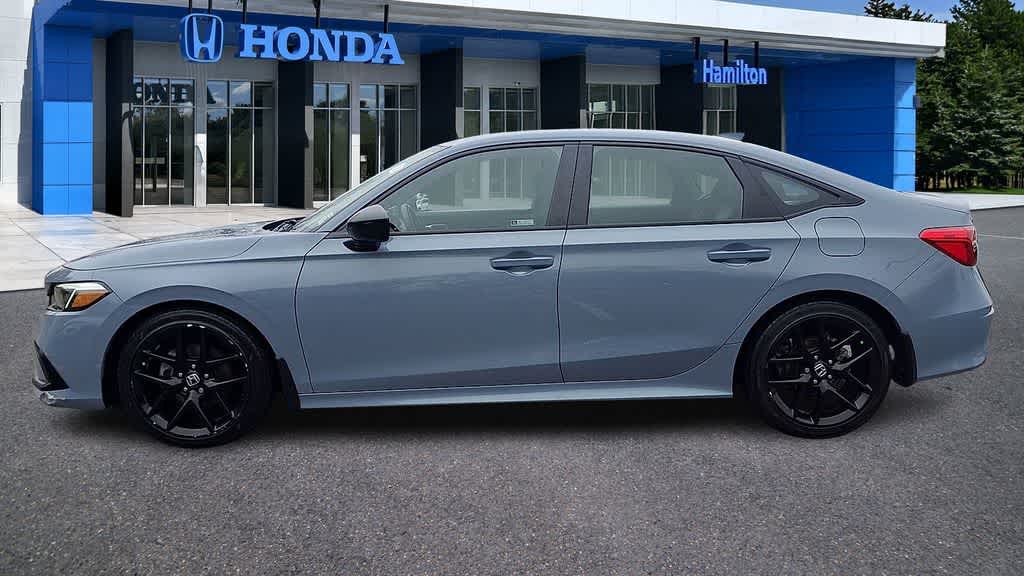 View vehicle photo 5