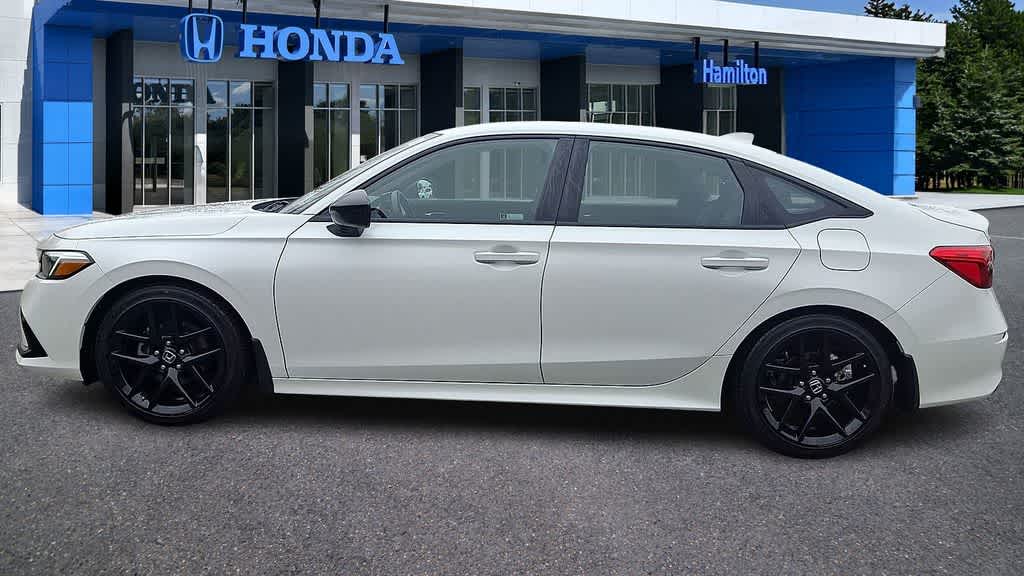 View vehicle photo 5