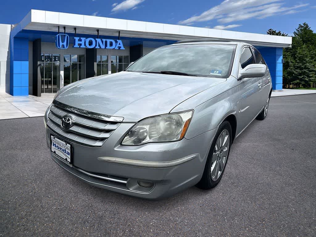 Titanium Metallic 2007 Toyota Avalon Sedan Front-Wheel Drive 5-Speed Automatic