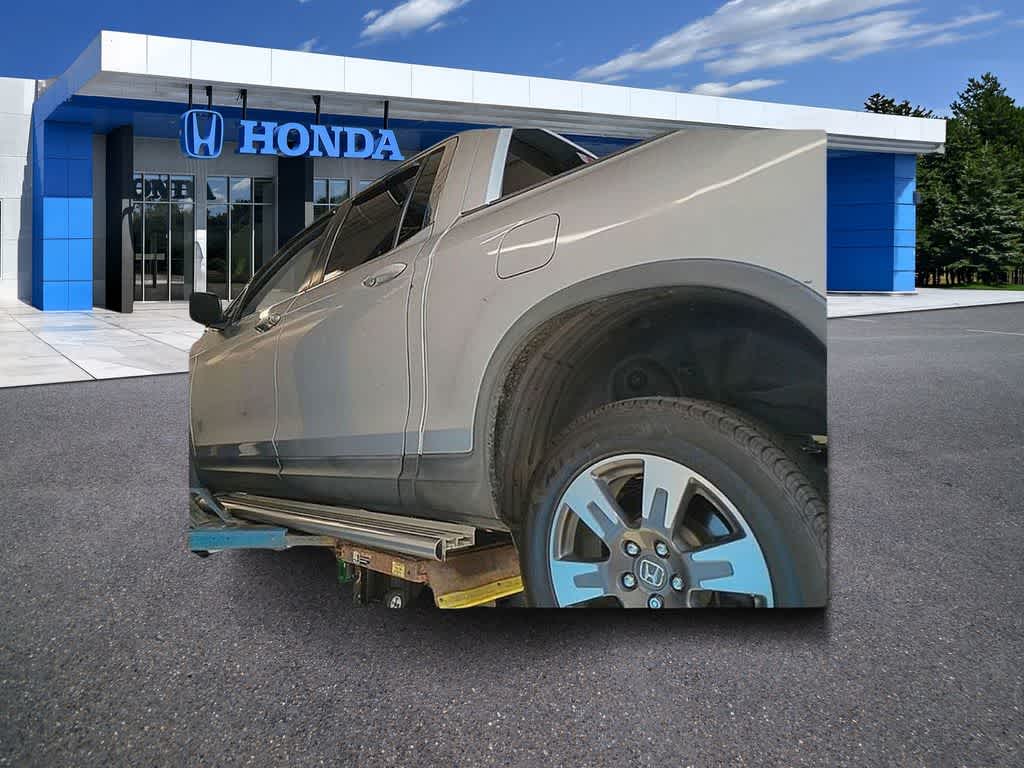Lunar Silver Metallic 2017 Honda Ridgeline RTL AWD Pickup Truck All-Wheel Drive 6-Speed Automatic